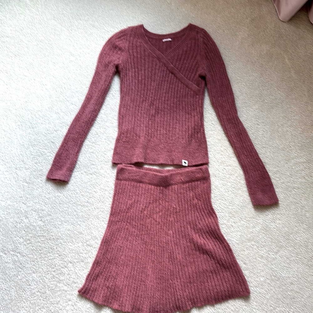 Girls, Abercrombie, kids, two-piece sweater and skirt size 7/8. Rose pink